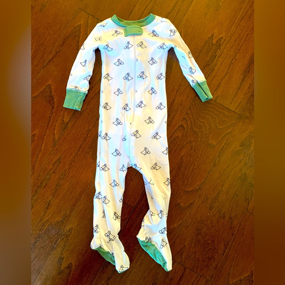 The Beaufort Bonnet Company 6-12 month pajamas